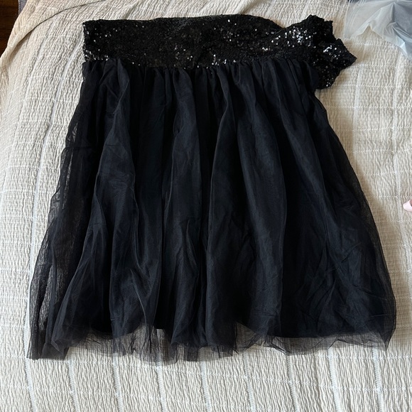 Shimmering Black Sequin Dress with tulle skirt - Picture 3 of 6